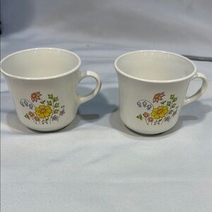 Vintage CORELLE Ceramic Mugs SPRING MEADOW Floral pattern, SET OF 2